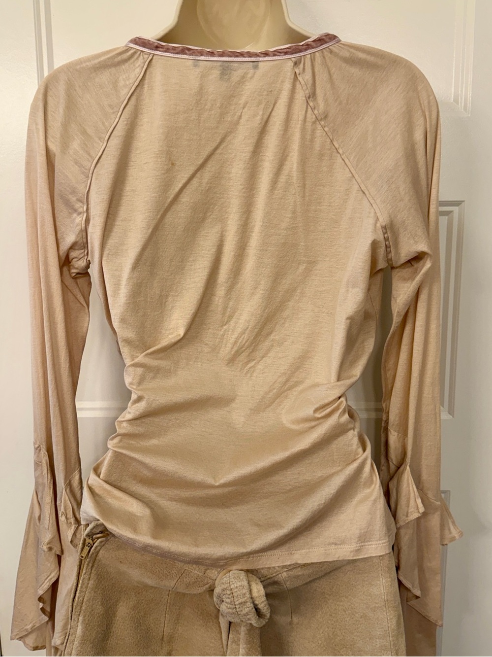 Rare S/S 2002 Gucci Tom Ford Ruffle Cutout Blouse In Cream Beige - Small - Picture 8 of 10